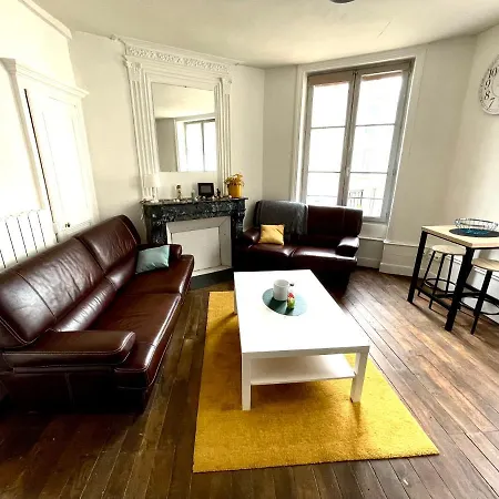 Atypique Au Coeur D'un Village Apartment